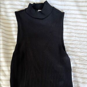 Reformation Cropped Sleeveless Turtleneck